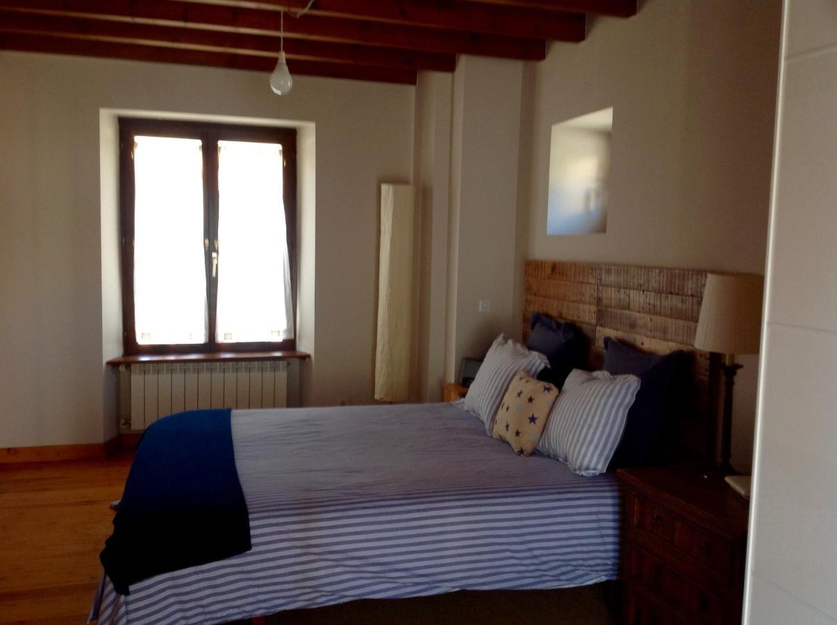 Casa De La Tila Apartment Arenas De Cabrales Luaran gambar