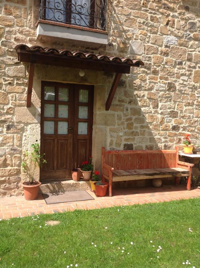 Casa De La Tila Apartment Arenas De Cabrales Luaran gambar