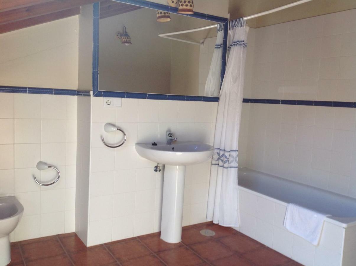 Casa De La Tila Apartment Arenas De Cabrales Luaran gambar