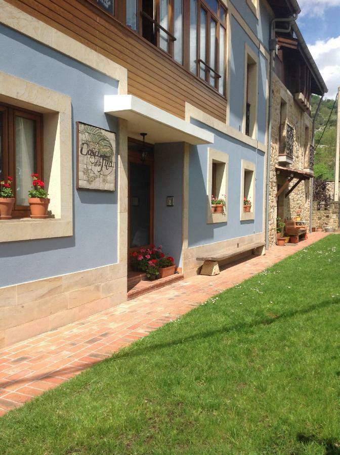 Casa De La Tila Apartment Arenas De Cabrales Luaran gambar